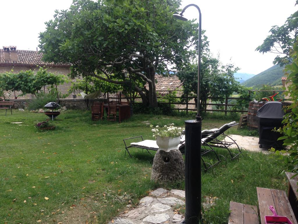 Agriturismo Campagna In Compagnia Vallo di Nera Bagian luar foto