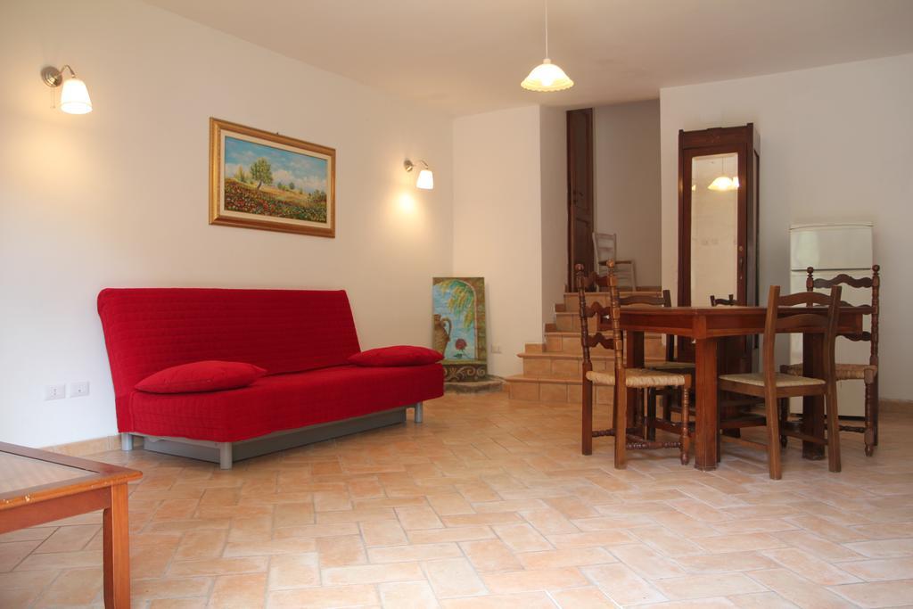 Agriturismo Campagna In Compagnia Vallo di Nera Bagian luar foto