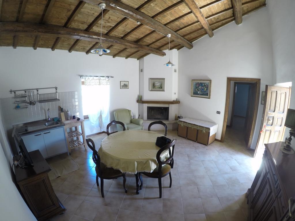 Agriturismo Campagna In Compagnia Vallo di Nera Bagian luar foto
