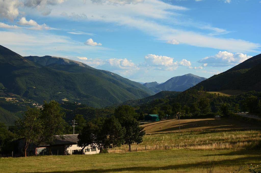 Agriturismo Campagna In Compagnia Vallo di Nera Bagian luar foto