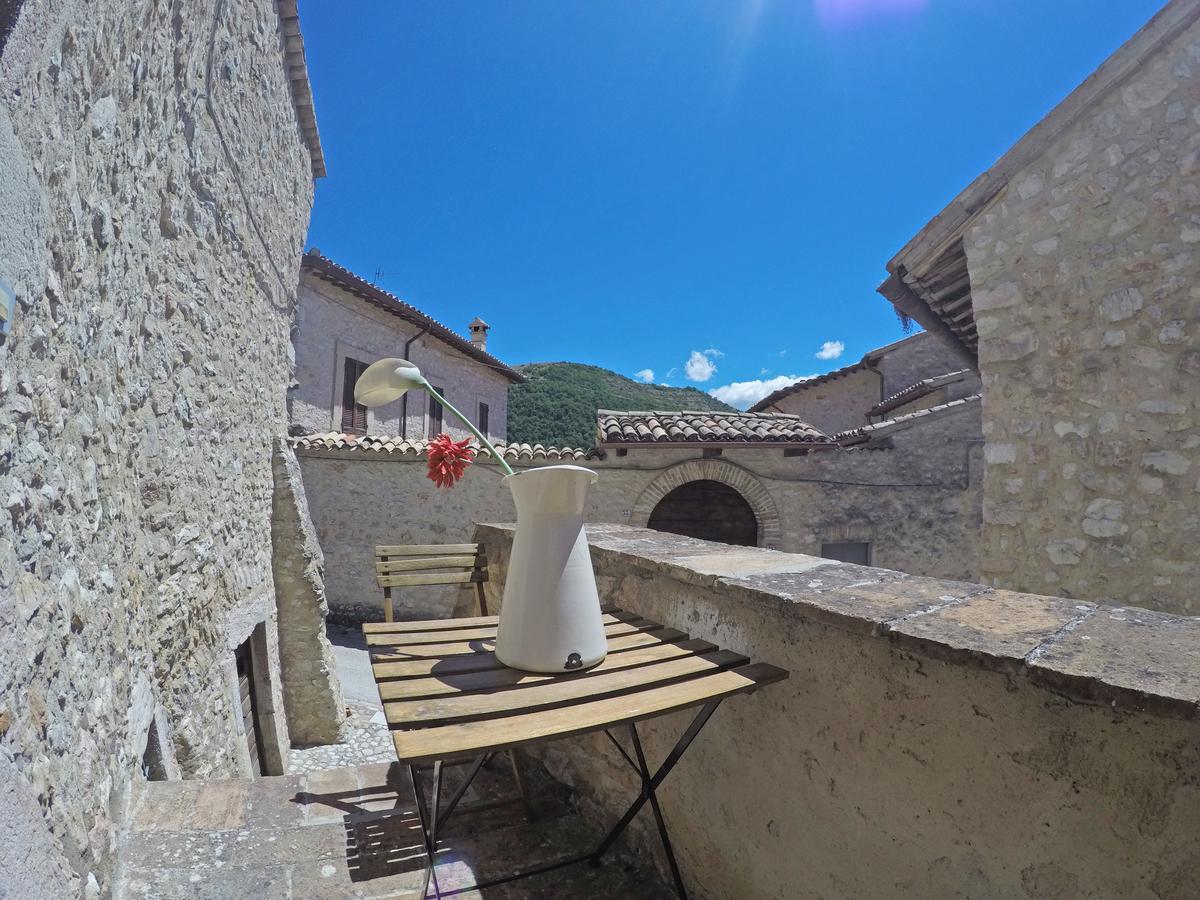 Agriturismo Campagna In Compagnia Vallo di Nera Bagian luar foto