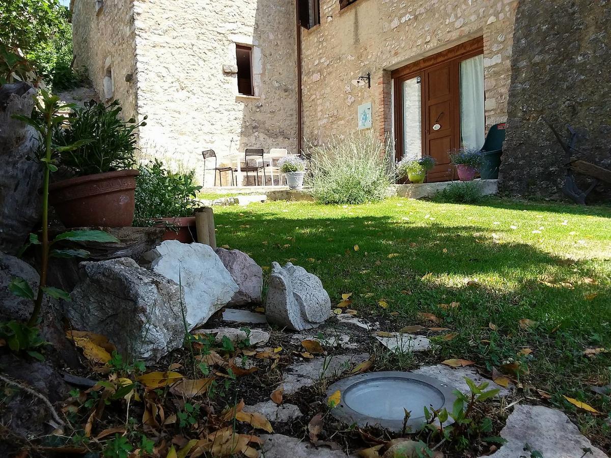 Agriturismo Campagna In Compagnia Vallo di Nera Bagian luar foto